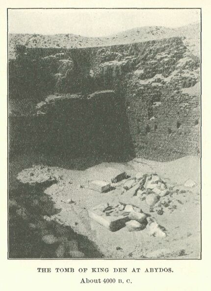 065.jpg (right) the Tomb of King Den at Abydos. About
4000 B.C. 
