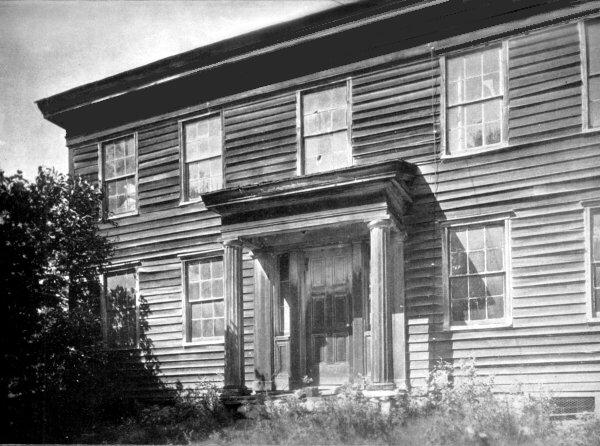 AN OLD FARMHOUSE IN THE ROUGH

Photo by John Runyon