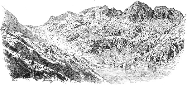 Baissa di Valmasca, crestone del M. Capelet e monti a
ovest del Lago del Basto