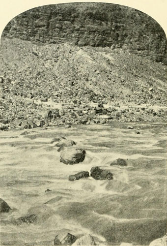 Cataract Canyon
Rapid at Low Water.
