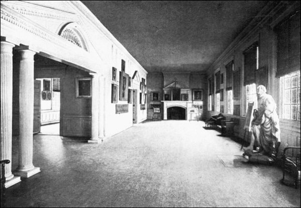 Figure 50. BANQUET-ROOM, INDEPENDENCE HALL,
PHILADELPHIA.