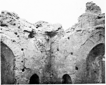 Fig. 151.&mdash;SÂMARRÂ, ṢLEBÎYEH, SETTING OF DOME.